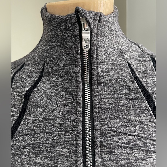 Lululemon Define Jacket Wing Mesh - Picture 6 of 12